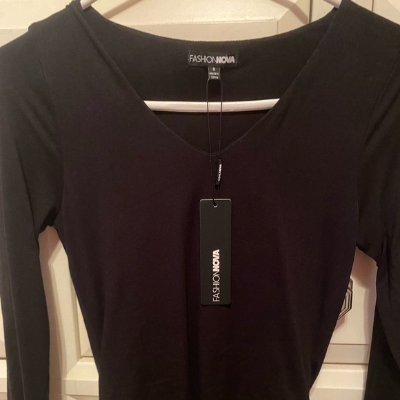 NWT!!!! Black V-Neck Bodysuit - Picture 5 of 5